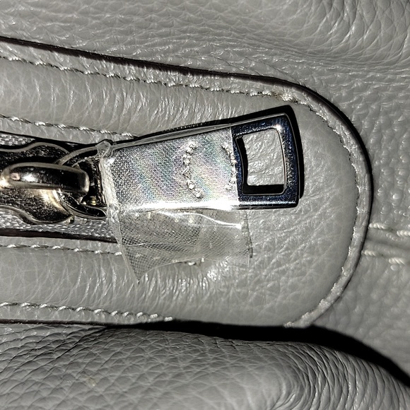 COACH F28997 Lexy Shoulder Bag - Picture 7 of 13